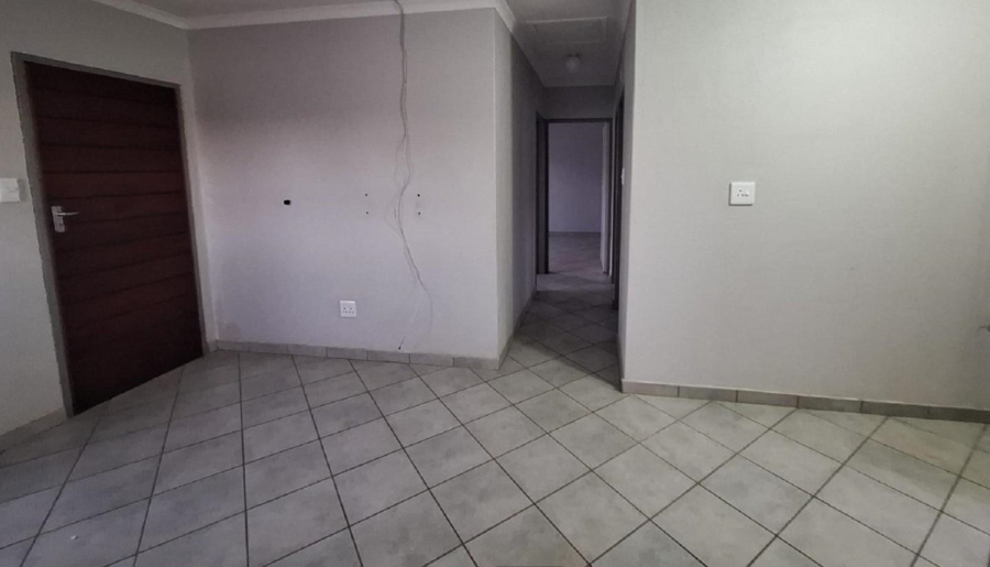 3 Bedroom Property for Sale in Lotus Gardens Gauteng