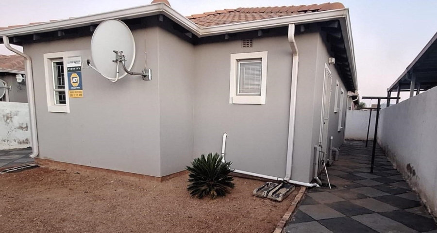 3 Bedroom Property for Sale in Lotus Gardens Gauteng