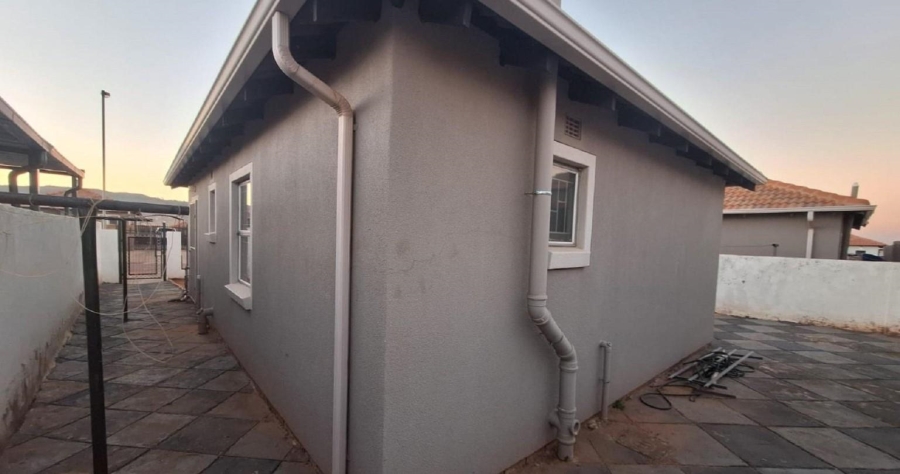3 Bedroom Property for Sale in Lotus Gardens Gauteng