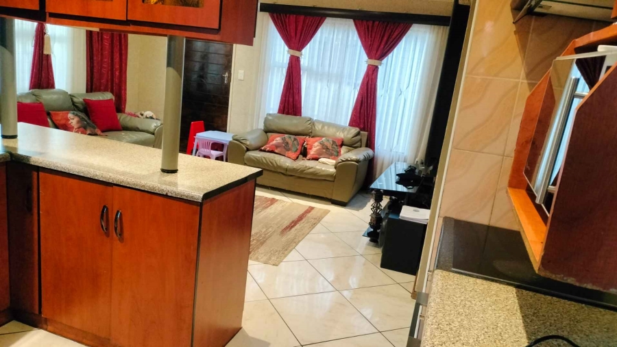 3 Bedroom Property for Sale in The Orchards Gauteng