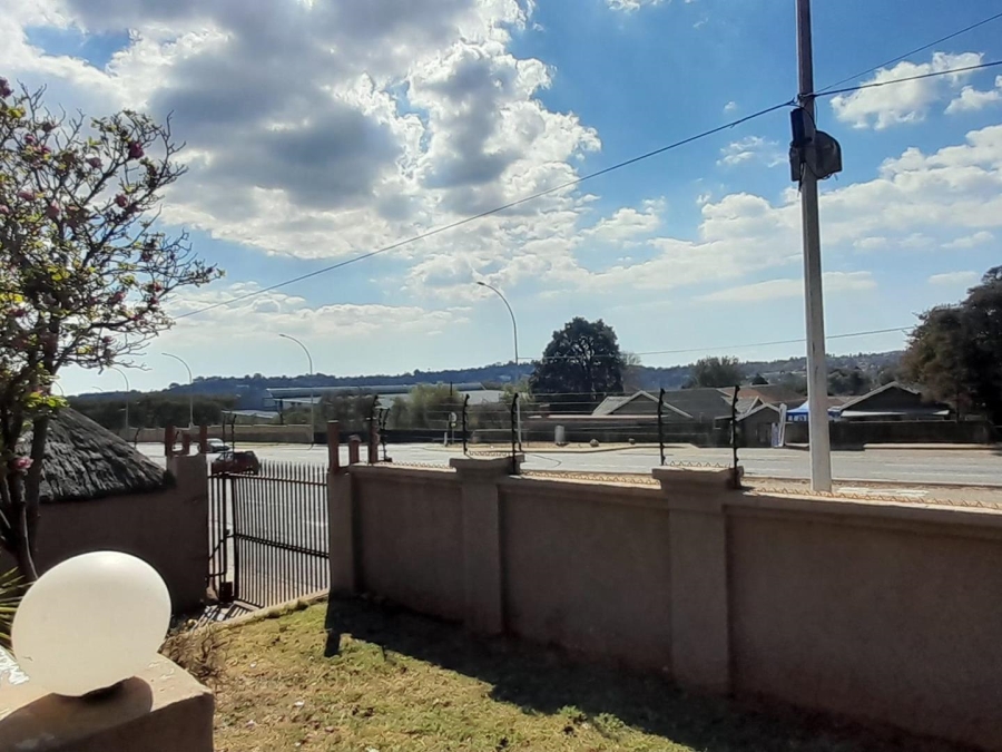 4 Bedroom Property for Sale in Florida North Gauteng