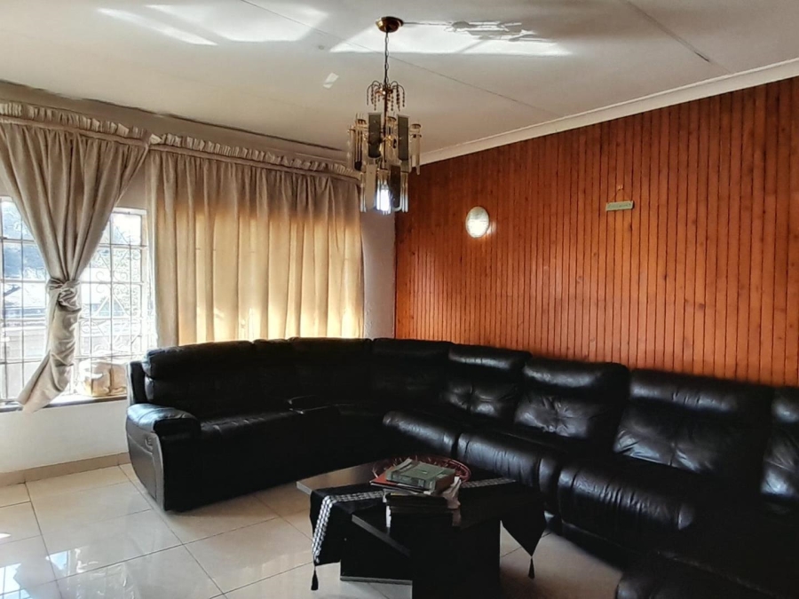 4 Bedroom Property for Sale in Florida North Gauteng