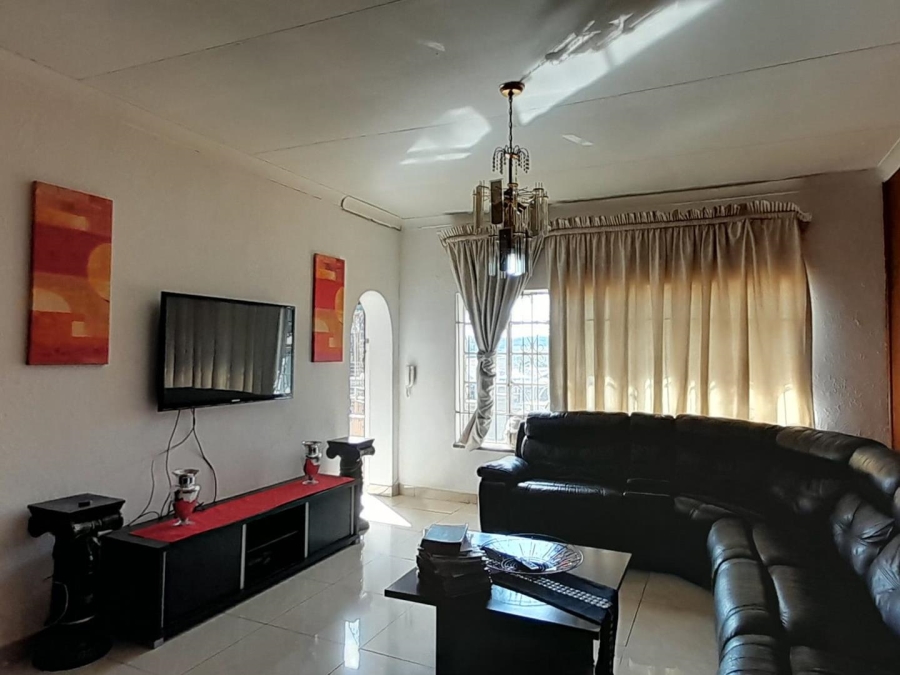 4 Bedroom Property for Sale in Florida North Gauteng