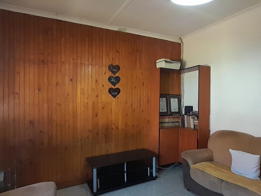 4 Bedroom Property for Sale in Florida North Gauteng