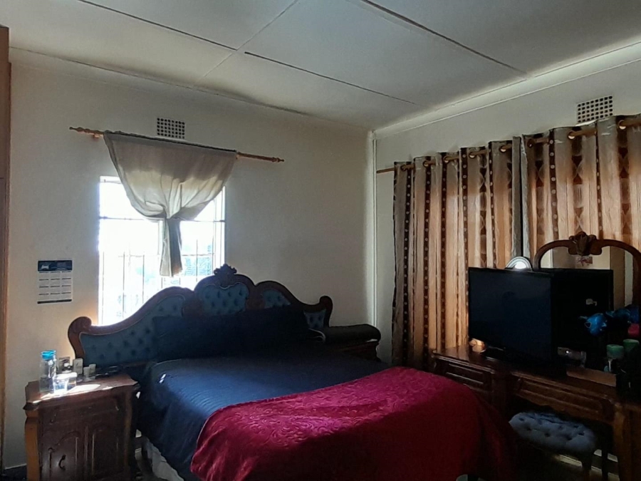 4 Bedroom Property for Sale in Florida North Gauteng