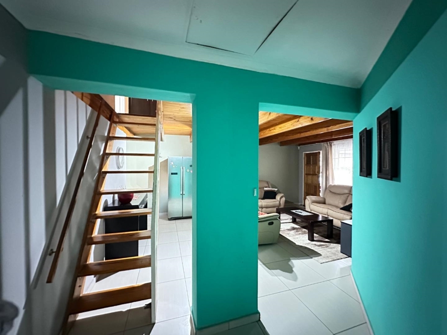 3 Bedroom Property for Sale in Annlin Gauteng