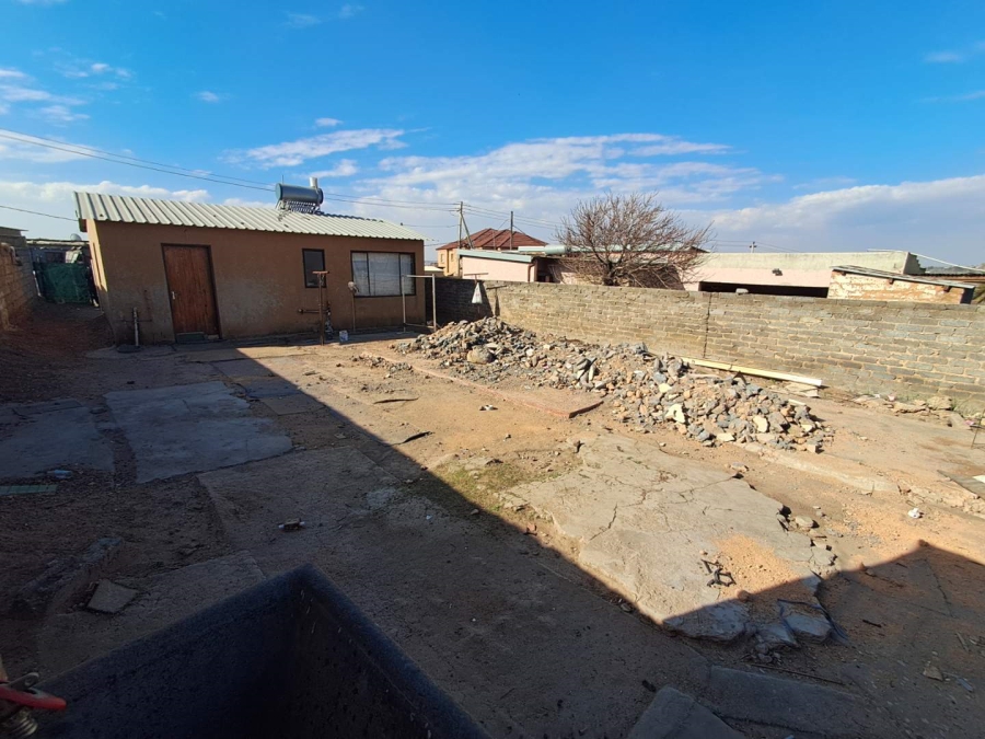 2 Bedroom Property for Sale in Tembisa Gauteng