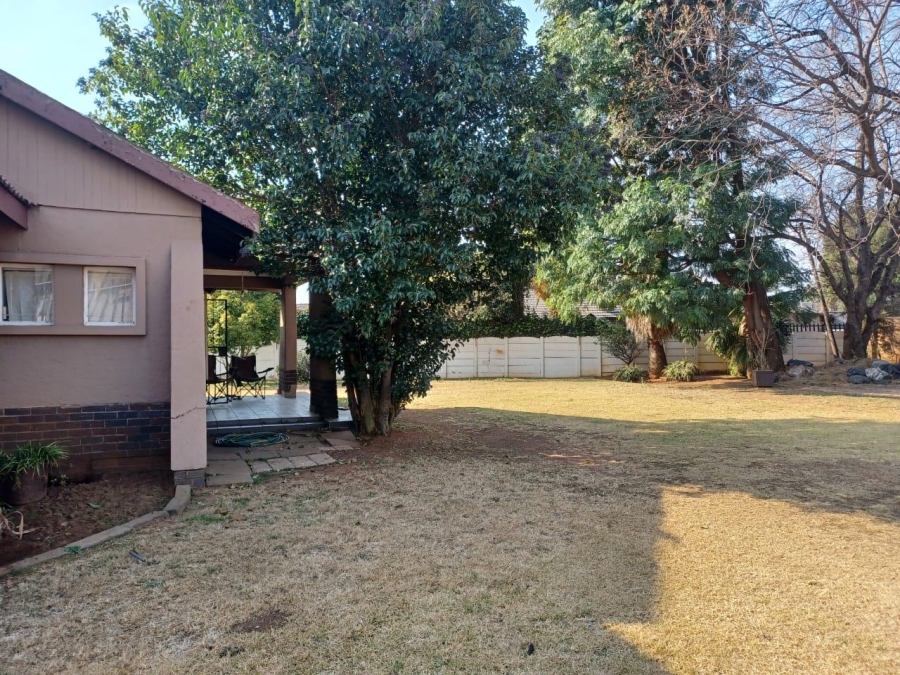 4 Bedroom Property for Sale in Rowhill Gauteng