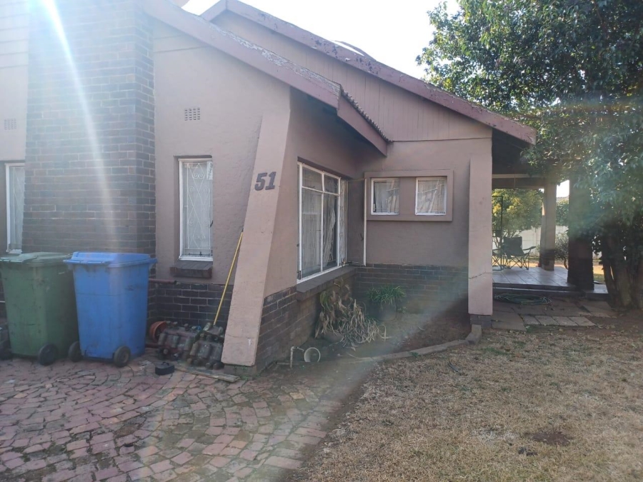 4 Bedroom Property for Sale in Rowhill Gauteng