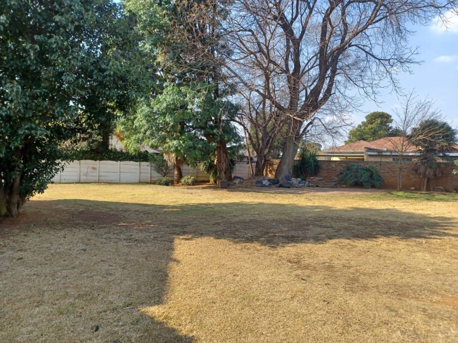 4 Bedroom Property for Sale in Rowhill Gauteng