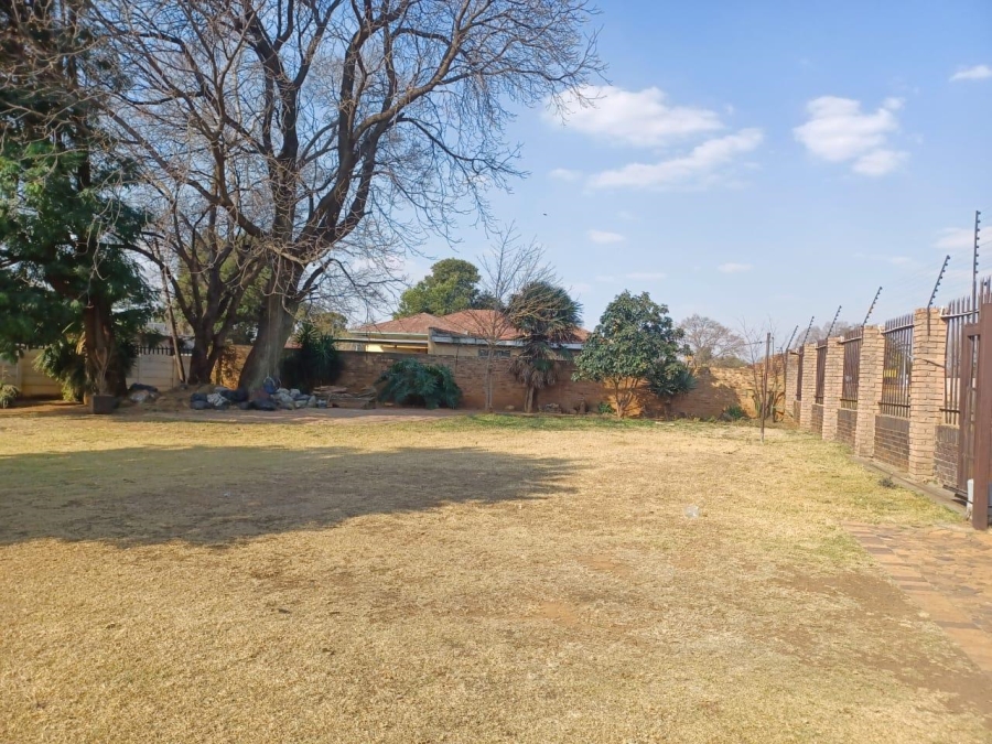 4 Bedroom Property for Sale in Rowhill Gauteng