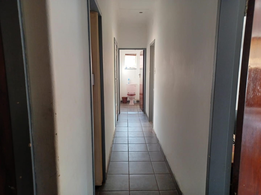 4 Bedroom Property for Sale in Rowhill Gauteng