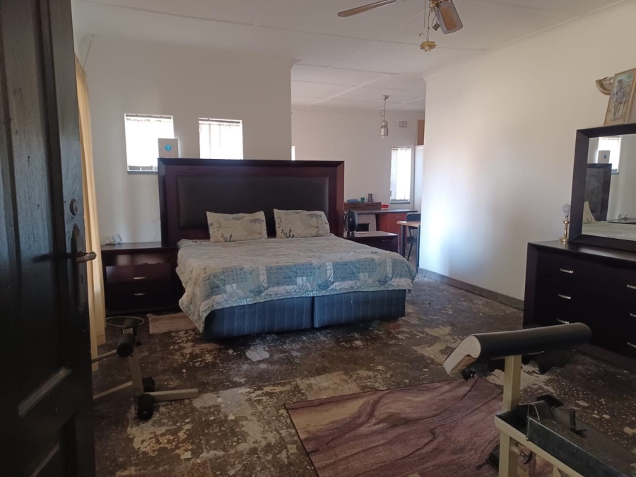 4 Bedroom Property for Sale in Rowhill Gauteng