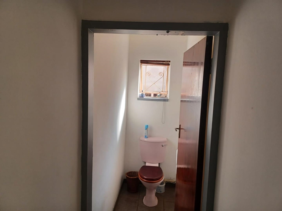 4 Bedroom Property for Sale in Rowhill Gauteng