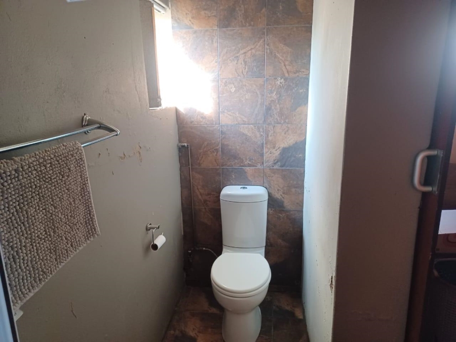 4 Bedroom Property for Sale in Rowhill Gauteng