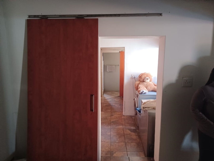 4 Bedroom Property for Sale in Rowhill Gauteng