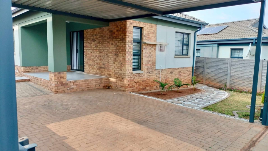 3 Bedroom Property for Sale in Lotus Gardens Gauteng