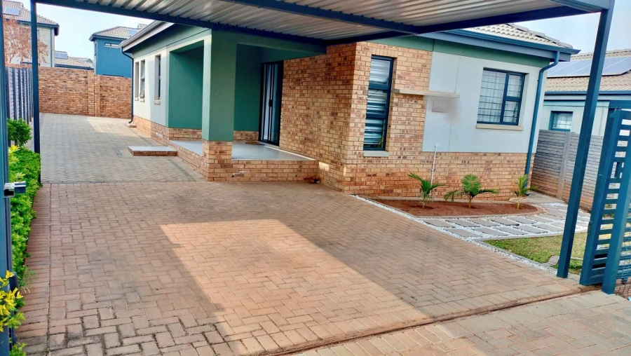3 Bedroom Property for Sale in Lotus Gardens Gauteng
