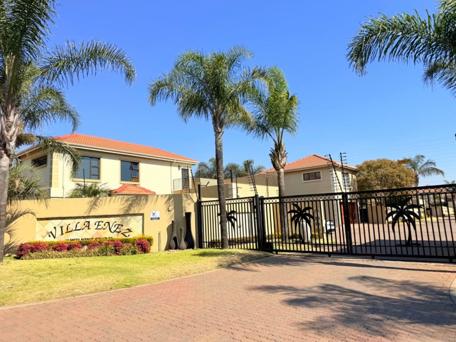5 Bedroom Property for Sale in Eden Glen Gauteng