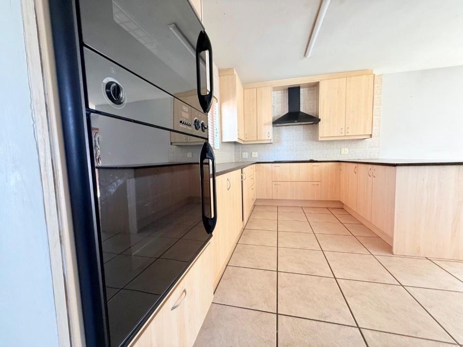 5 Bedroom Property for Sale in Eden Glen Gauteng