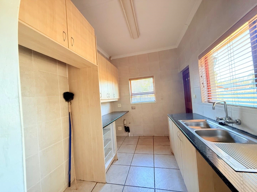 5 Bedroom Property for Sale in Eden Glen Gauteng