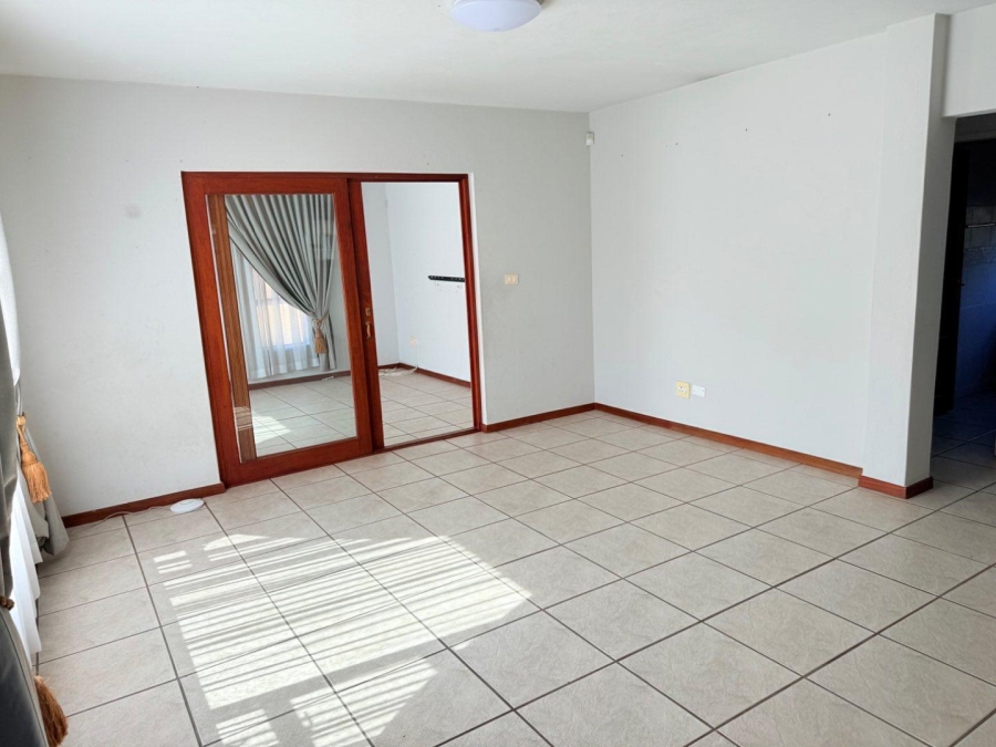 5 Bedroom Property for Sale in Eden Glen Gauteng