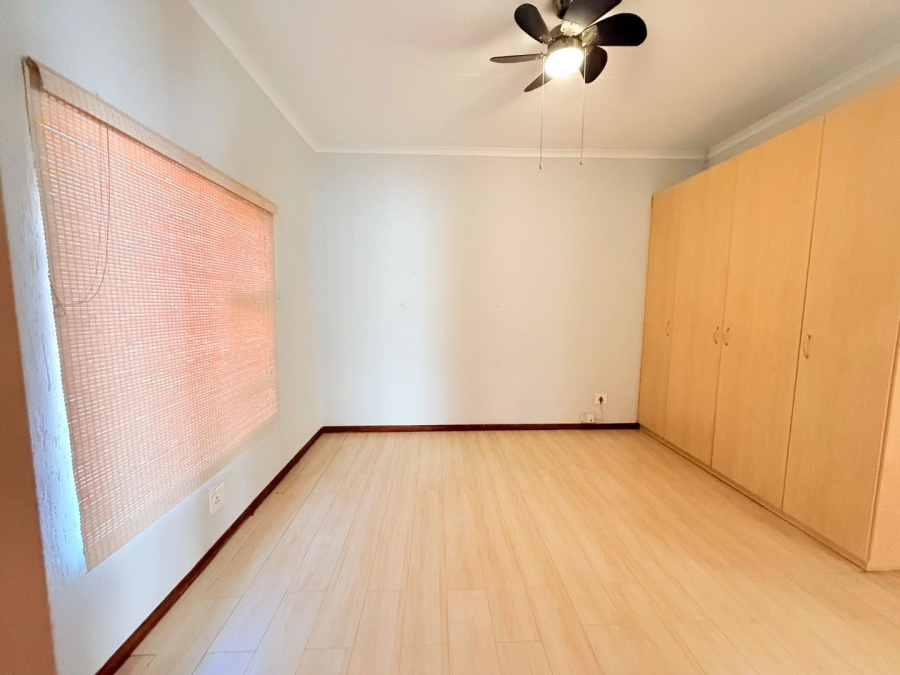 5 Bedroom Property for Sale in Eden Glen Gauteng