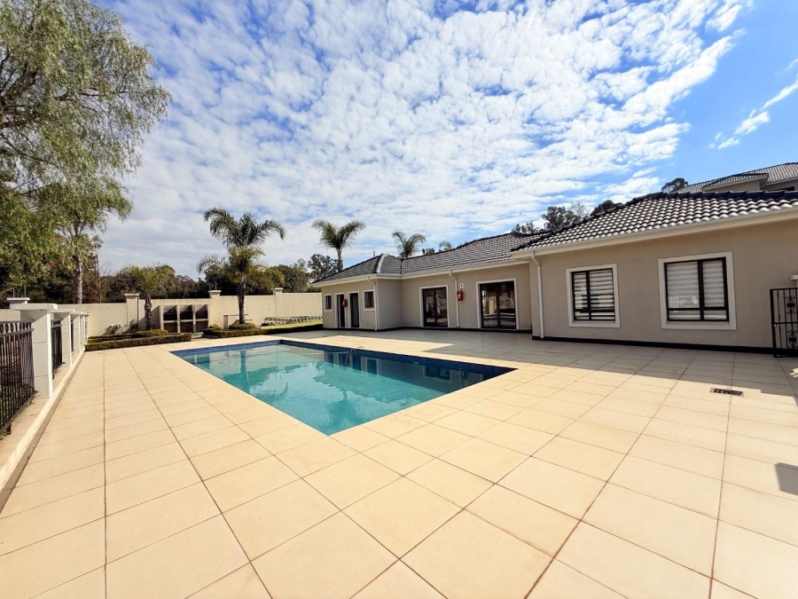 3 Bedroom Property for Sale in Carlswald Gauteng