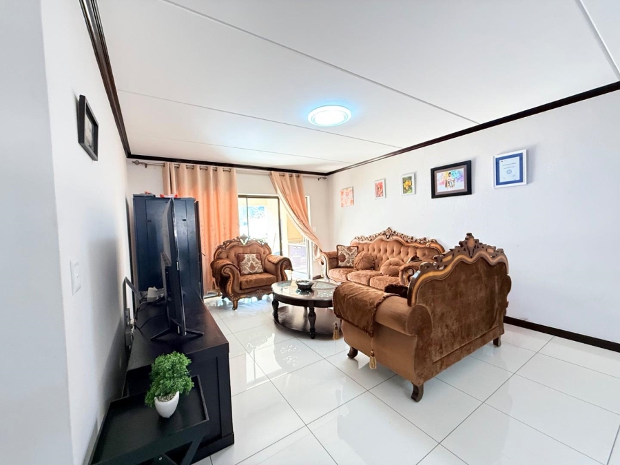 3 Bedroom Property for Sale in Carlswald Gauteng