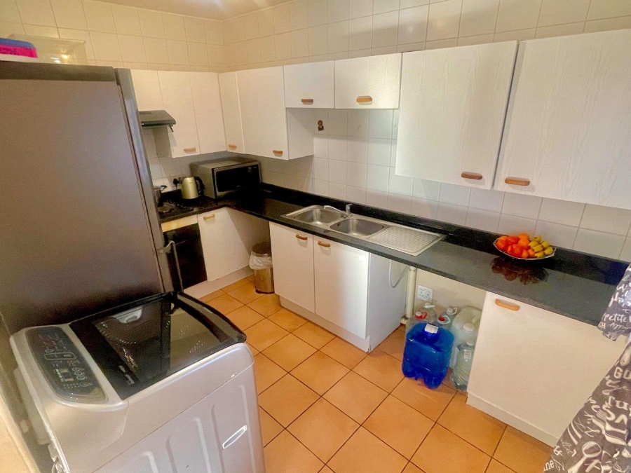 2 Bedroom Property for Sale in Sandown Gauteng
