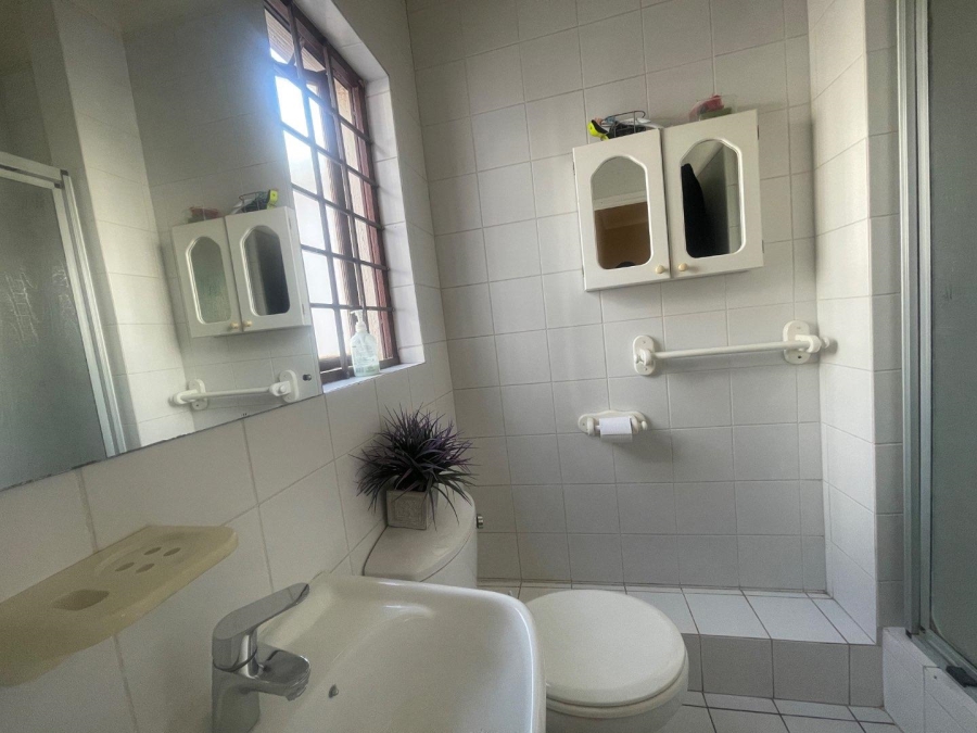 2 Bedroom Property for Sale in Sandown Gauteng