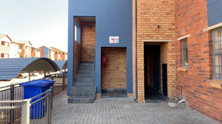 2 Bedroom Property for Sale in Alveda Park Gauteng