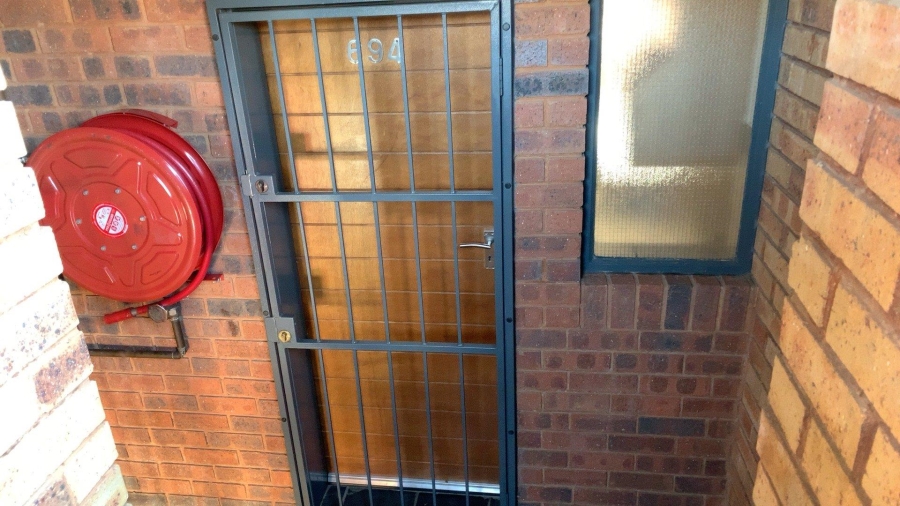 2 Bedroom Property for Sale in Alveda Park Gauteng