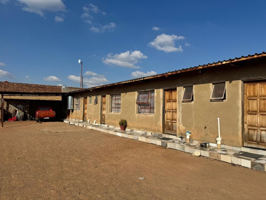 5 Bedroom Property for Sale in Soshanguve X Gauteng