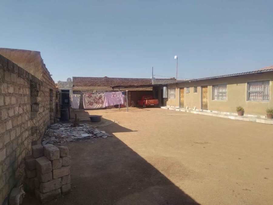 5 Bedroom Property for Sale in Soshanguve X Gauteng