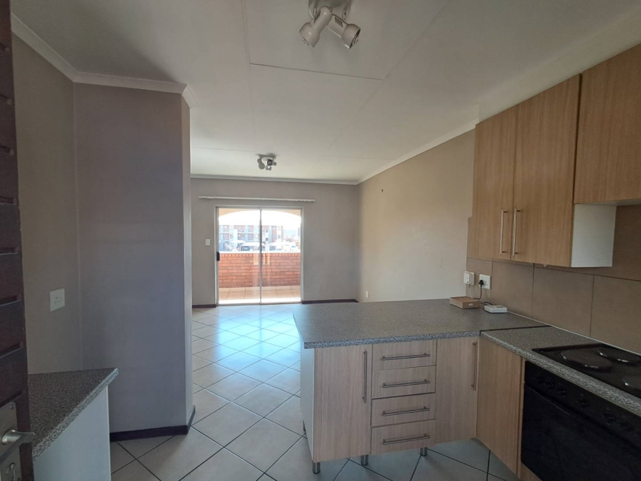 2 Bedroom Property for Sale in Monavoni Gauteng