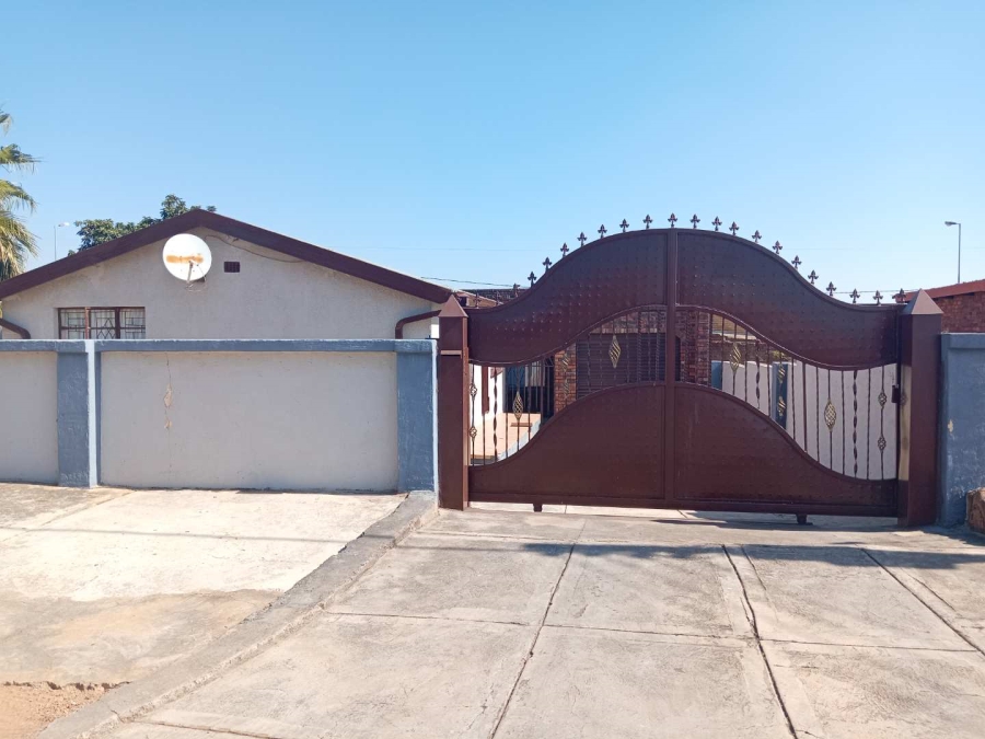 2 Bedroom Property for Sale in Soshanguve F Gauteng