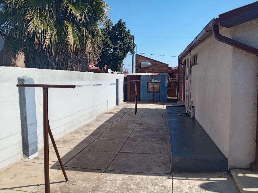 2 Bedroom Property for Sale in Soshanguve F Gauteng