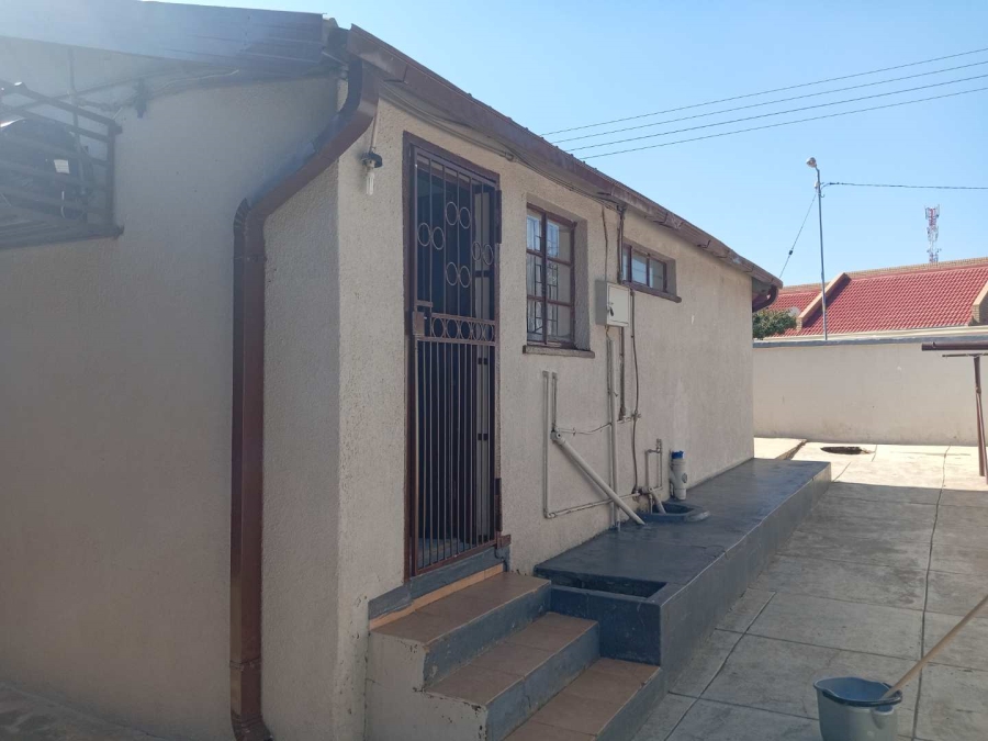 2 Bedroom Property for Sale in Soshanguve F Gauteng