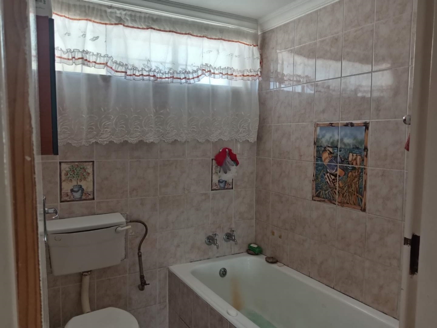 2 Bedroom Property for Sale in Soshanguve F Gauteng