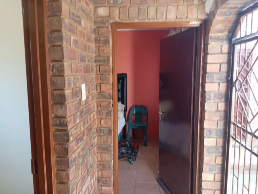 2 Bedroom Property for Sale in Soshanguve F Gauteng