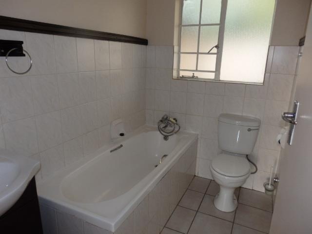 3 Bedroom Property for Sale in Faerie Glen Gauteng