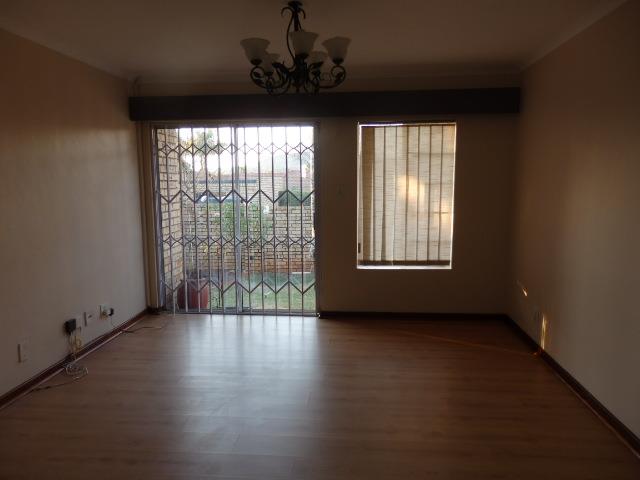 3 Bedroom Property for Sale in Faerie Glen Gauteng