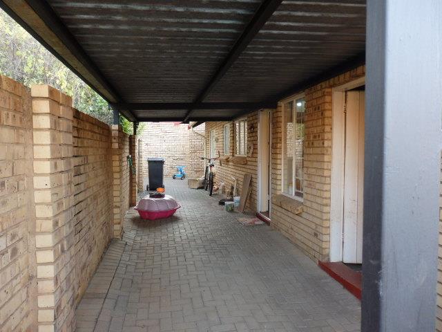 3 Bedroom Property for Sale in Faerie Glen Gauteng