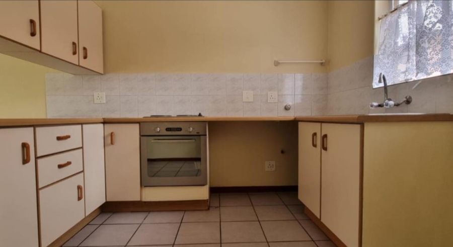 2 Bedroom Property for Sale in Garsfontein Gauteng