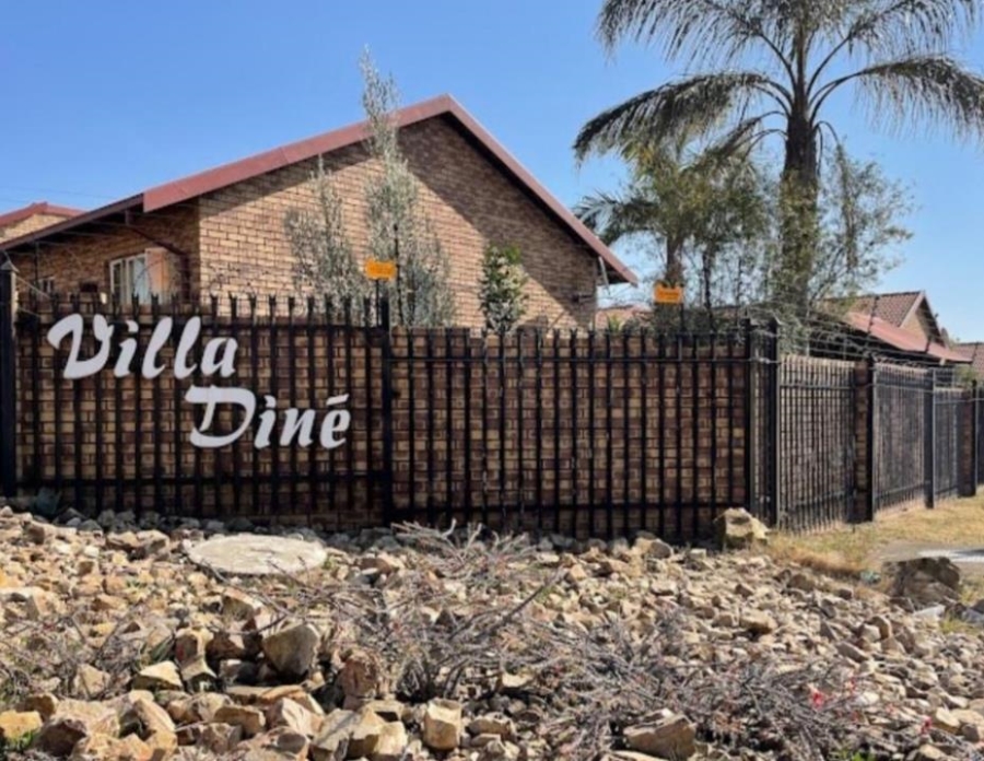 2 Bedroom Property for Sale in Garsfontein Gauteng