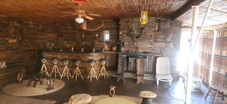 8 Bedroom Property for Sale in Honingnestkrans Gauteng
