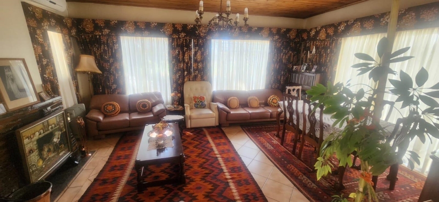 8 Bedroom Property for Sale in Honingnestkrans Gauteng