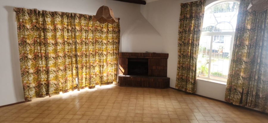 8 Bedroom Property for Sale in Honingnestkrans Gauteng