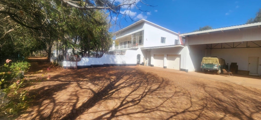 8 Bedroom Property for Sale in Honingnestkrans Gauteng